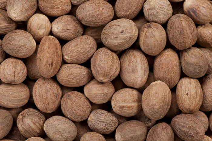 microsoft, unlock the nutritional benefits of nutmeg with advice from nutrition professionals