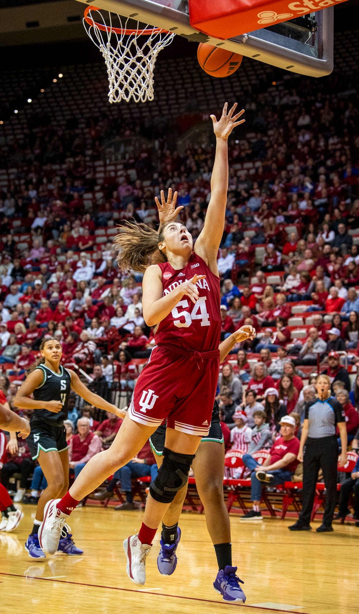 Mackenzie Holmes Scores 30 As IU Women's Basketball Beats Illinois For ...