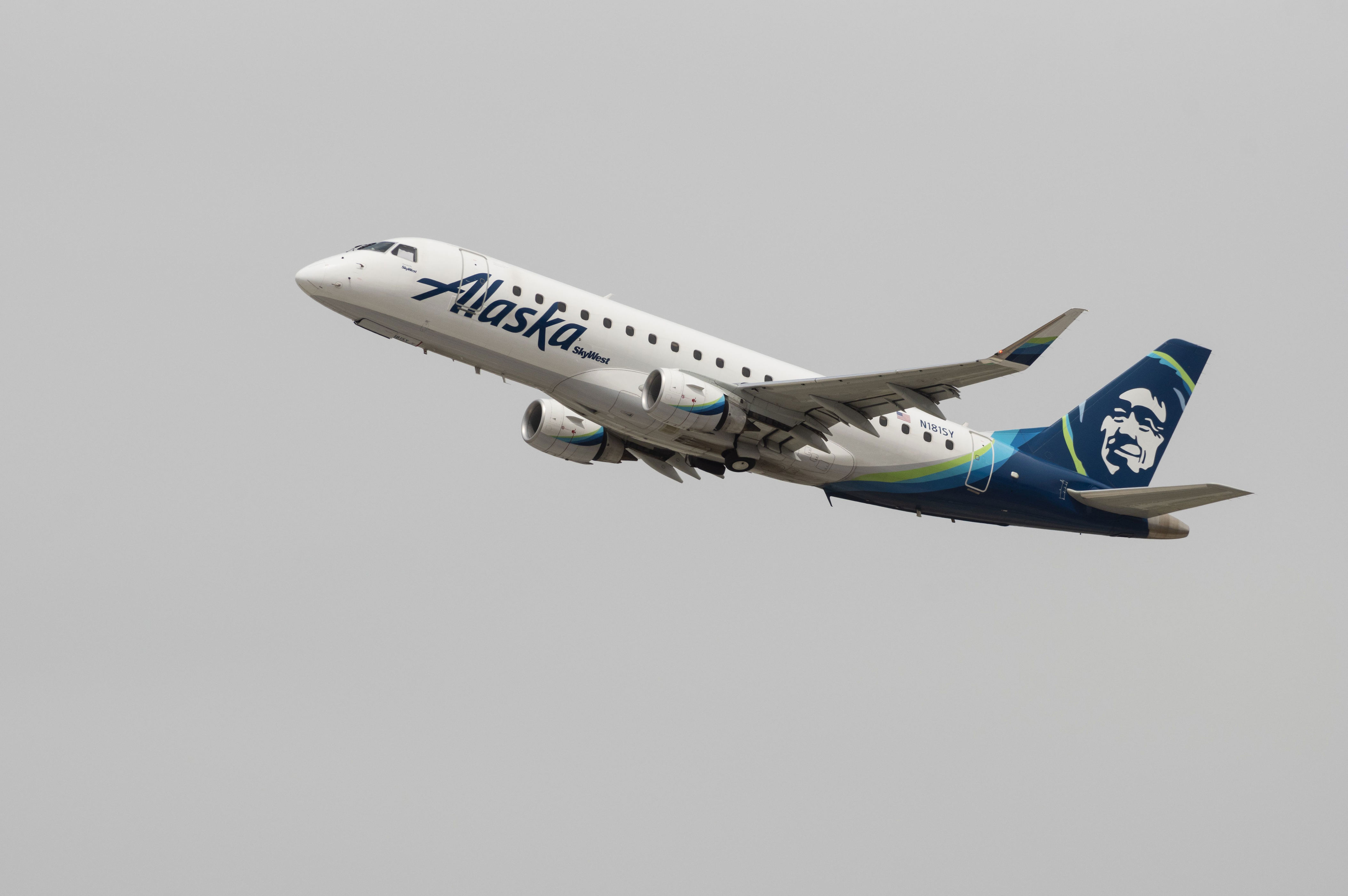 alaska airlines removes over 1,300 flights from november and december schedules