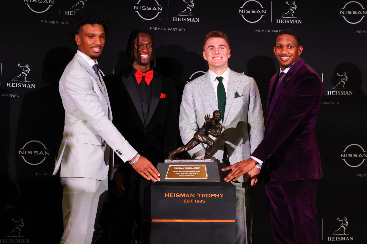3 Early Favorites Listed For 2024 Heisman Trophy