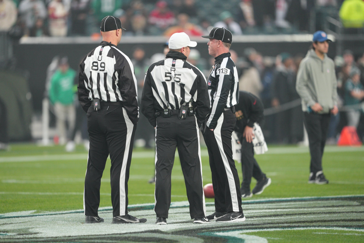 nfl officiating crew needs to face stiff punishment after sunday
