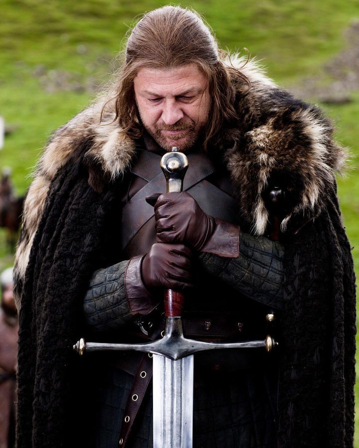 así luce el actor que interpretó a eddard stark en “game of thrones”, a sus 64 años
