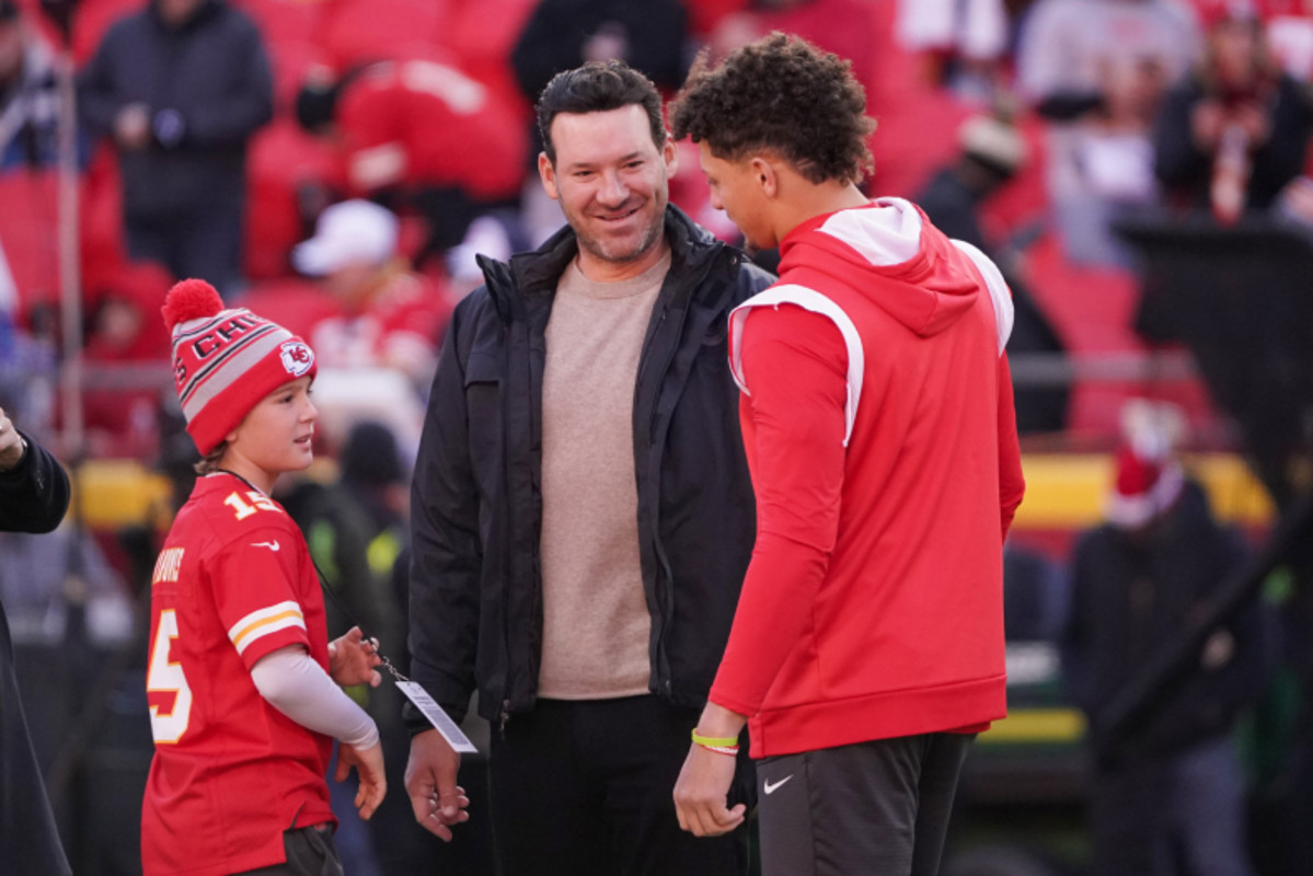 Tony Romo Crushed Kansas City's Receivers During CBS's Bills Vs. Chiefs ...