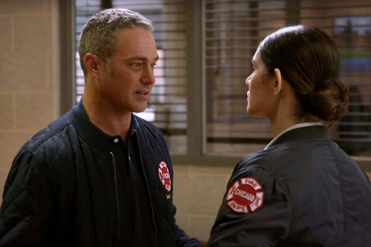 “chicago Fire”s Taylor Kinney Kisses Miranda Rae Mayo In First One