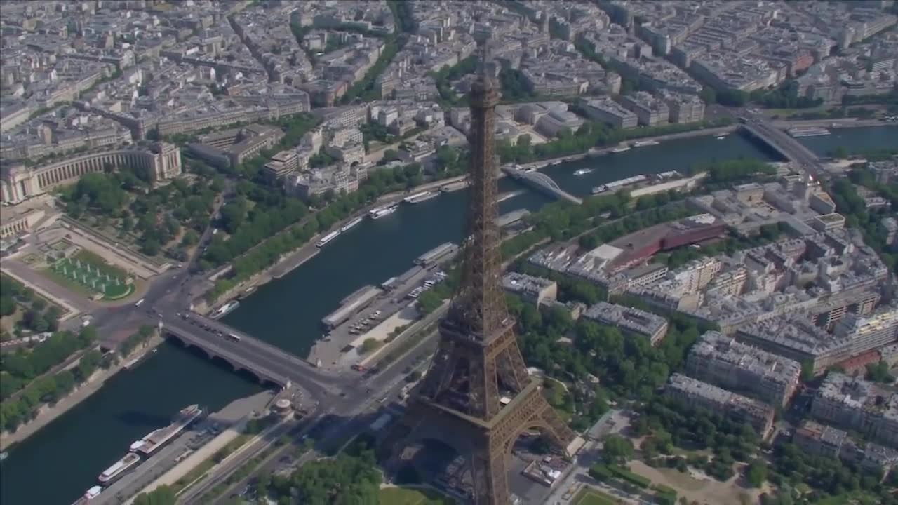 Paris 2024 Cleaning Up The Seine River In Time For The Games   AA1lkT46.img