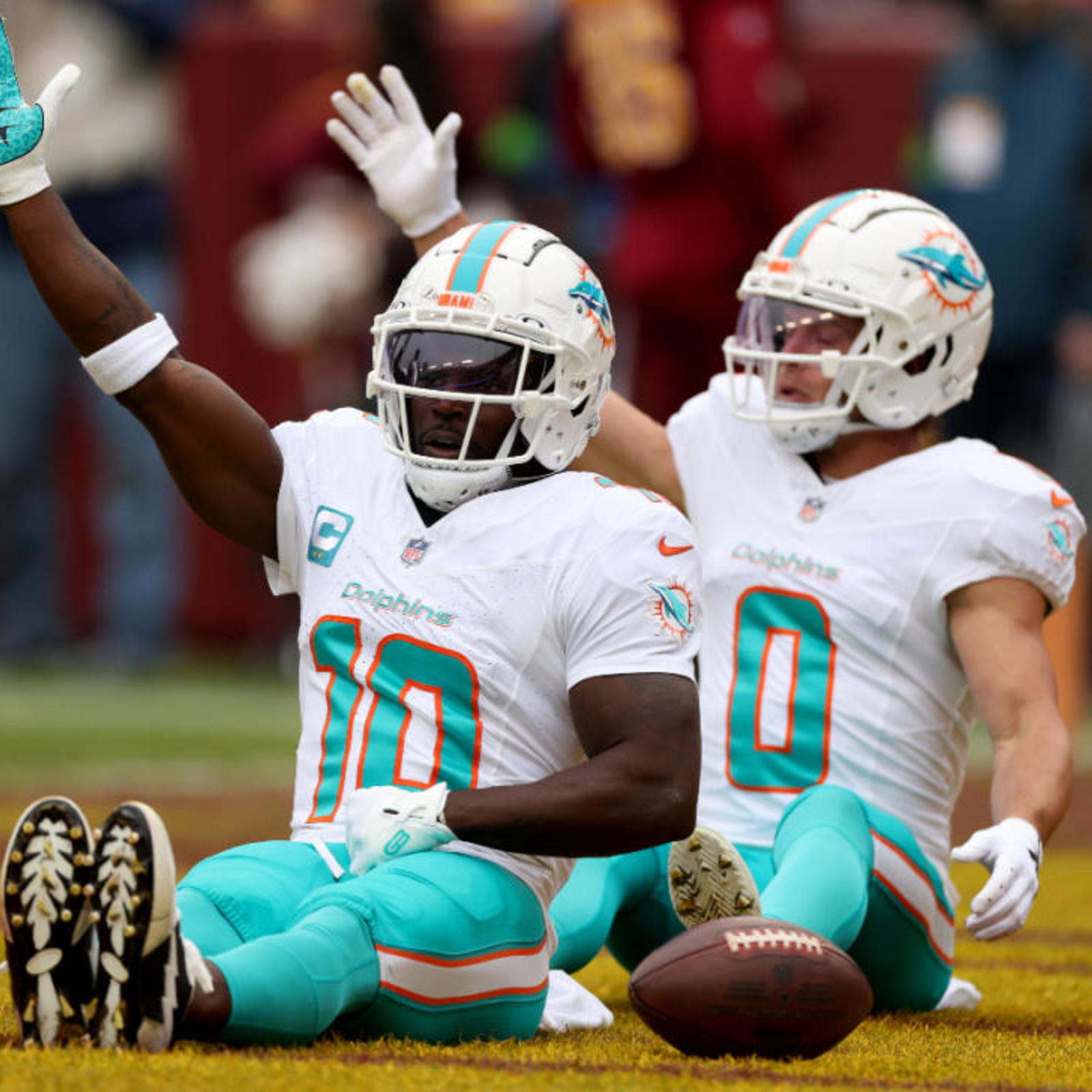How to watch today's Tennessee Titans vs. Miami Dolphins MNF game