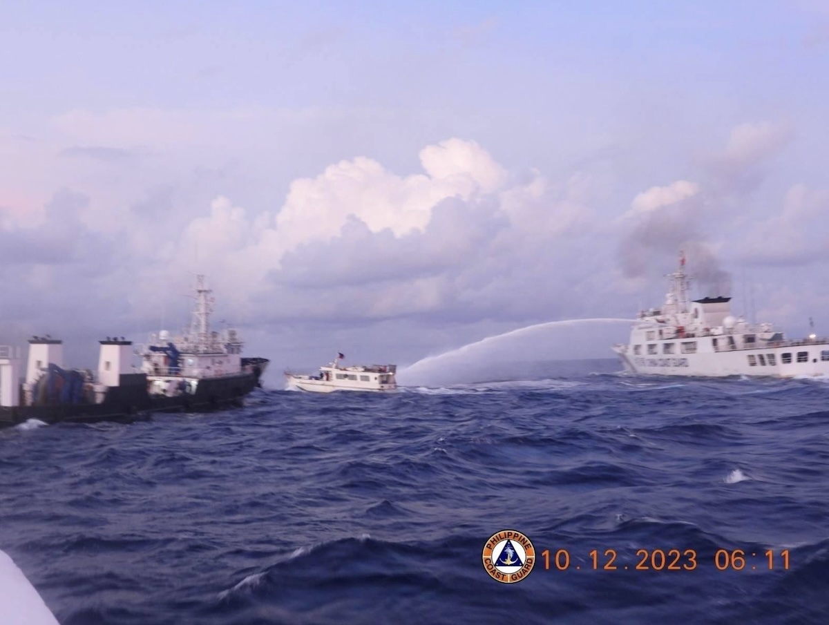 Chinese Ships Rammed Boat Carrying Head Of Philippines Military As ...