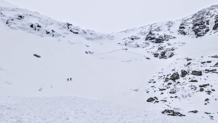 Skier Triggers Avalanche On Mount Washington, Suffers Life-threatening ...