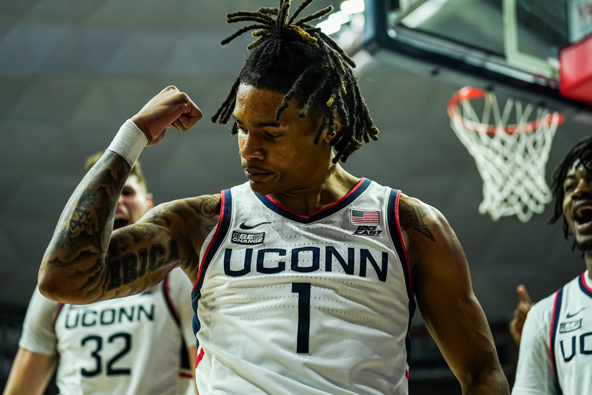 UConn Tops The Men's College Basketball AP Poll For First Time Since ...