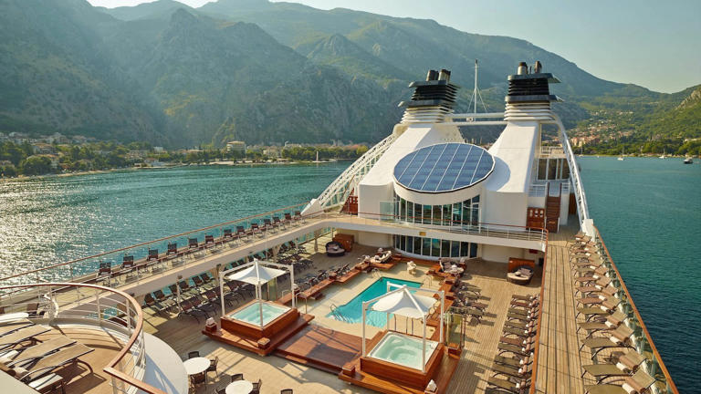 Only a few cruise lines can accurately claim to be fully all-inclusive.