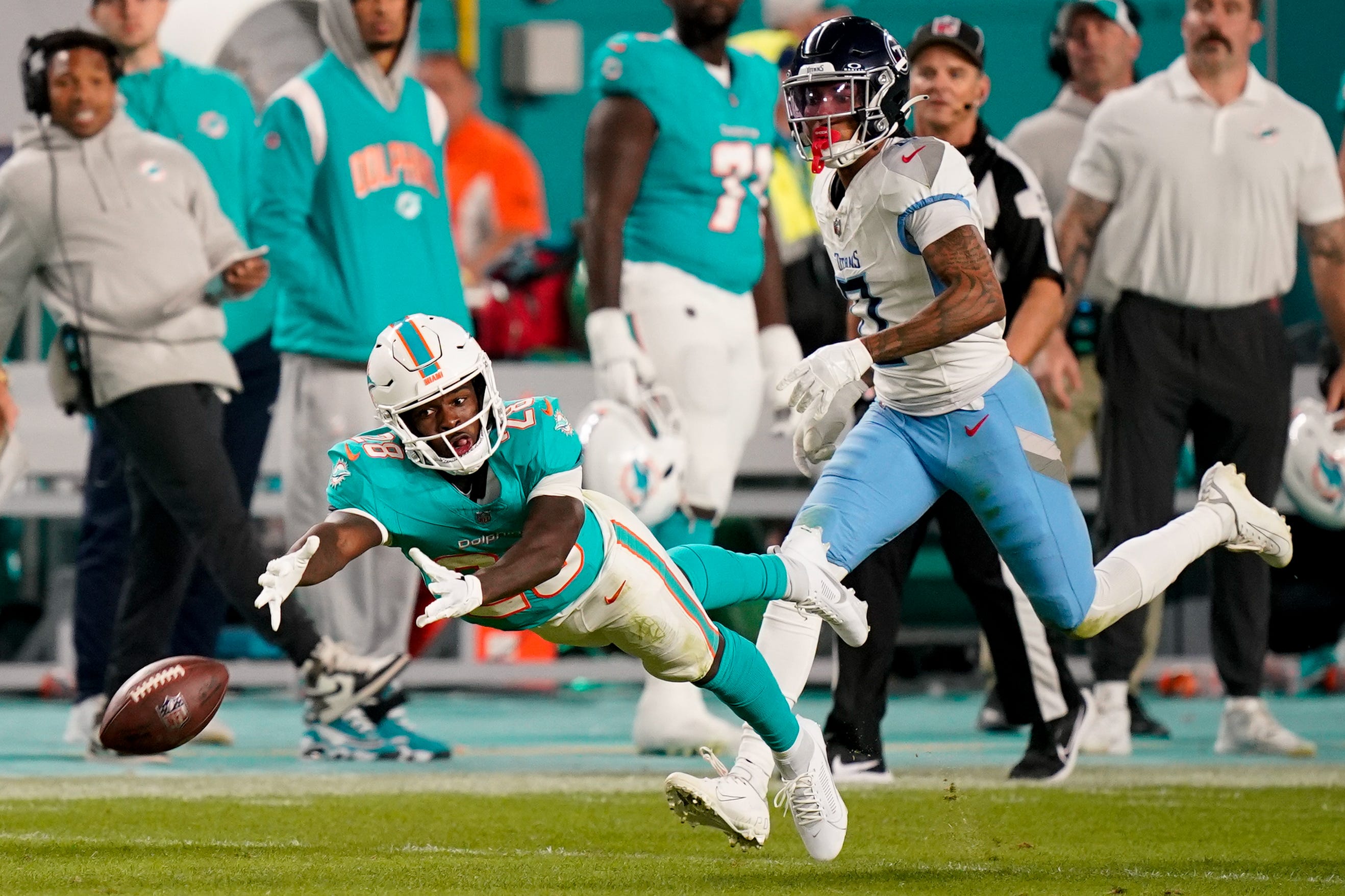 Miami Dolphins Injury Update: Tyreek Hill, De'Von Achane, Liam ...