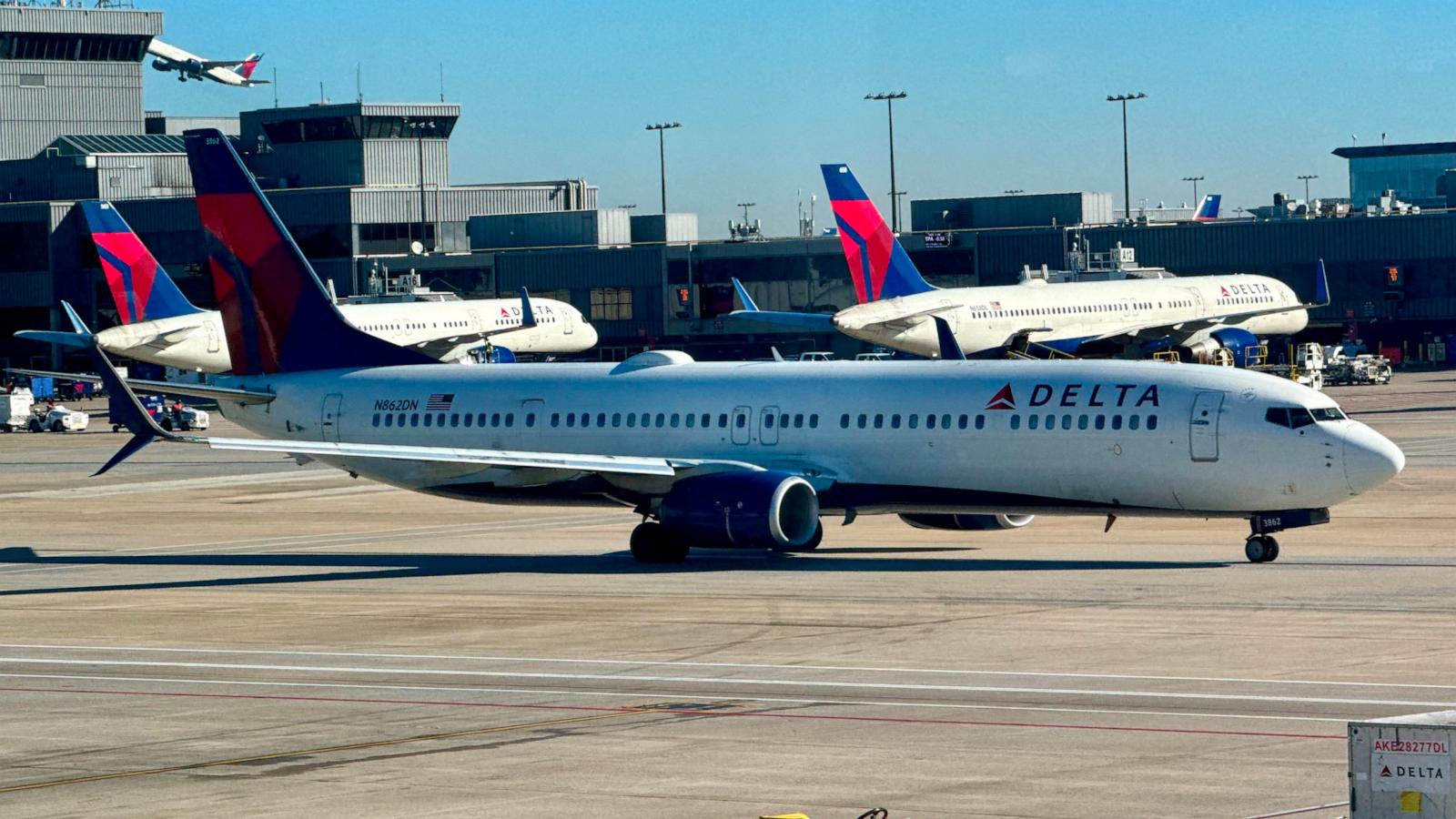 Delta flight diverted spoiled food