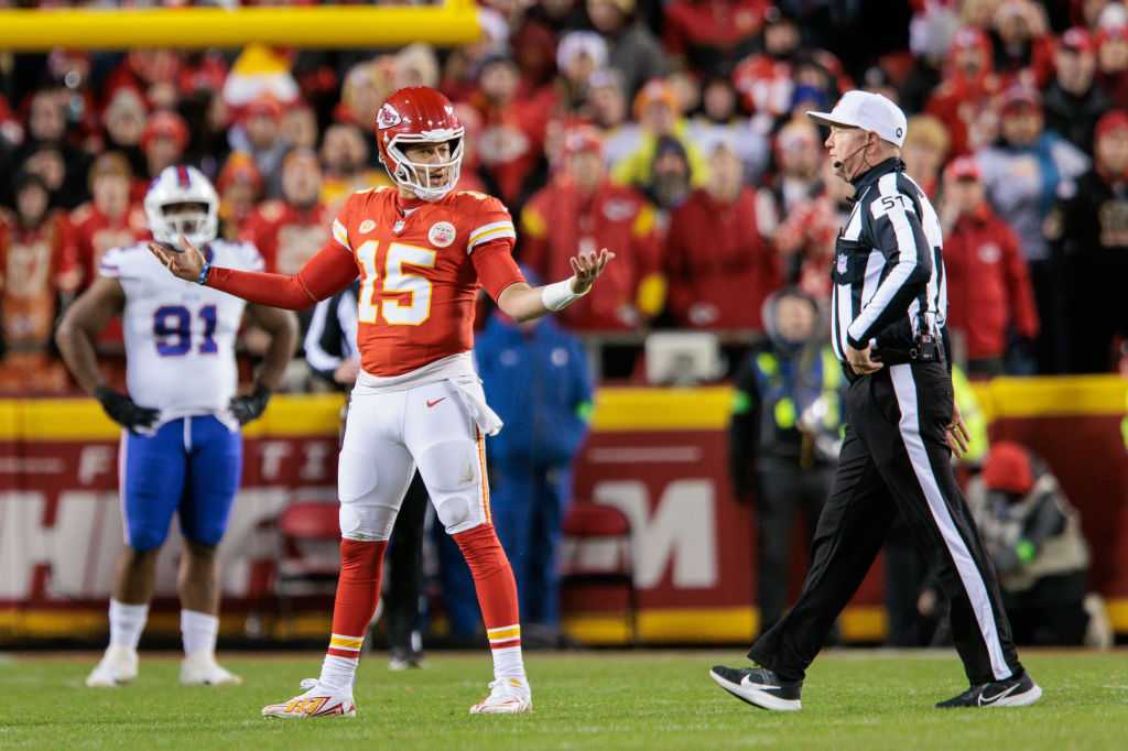 Patrick Mahomes Shares Regrets Over Viral Sideline Reaction In New ...