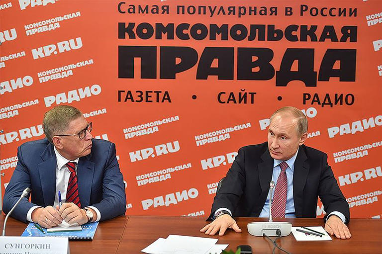 Vladimir Putin meets late editor-in-chief and director general of Komsomolskaya Pravda Vladimir Sungorkin