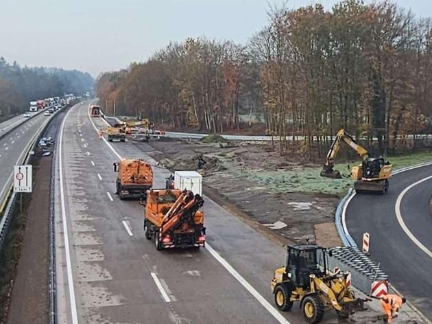 A1 Bei Wildeshausen: Eine Fahrbahn Wird Freigegeben, Die Andere Am ...