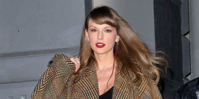 Taylor Swift is perfect 'wife material' with cute photos of Travis ...