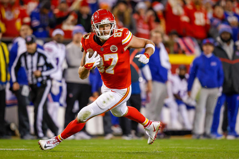 Is Travis Kelce Really Slowing Down Rob Gronkowski Weighs In