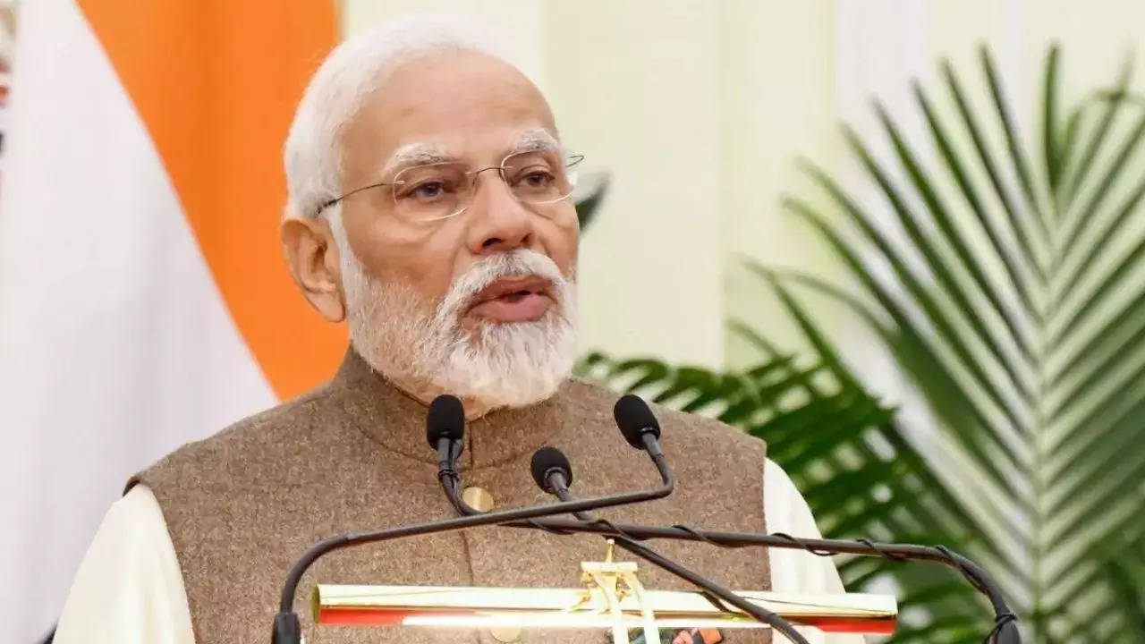 pm-modi-may-gift-rs-12-000-crore-projects-to-varanasi