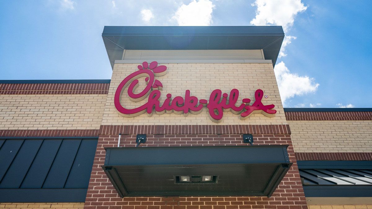 Fact Check No Chick Fil A Isn T Closing All Restaurant Locations In 2024   AA1lsUgE.img