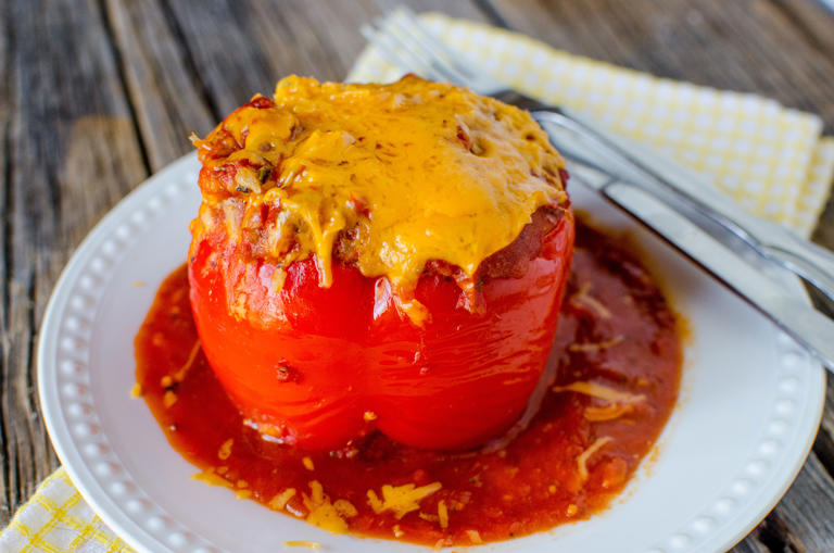 Crockpot Stuffed Peppers Recipe With Cheese