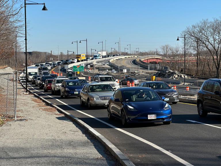 With westbound traffic limited on Interstate 195, traffic often proceeds slowly through East Providence, including the Henderson Bridge into Providence.