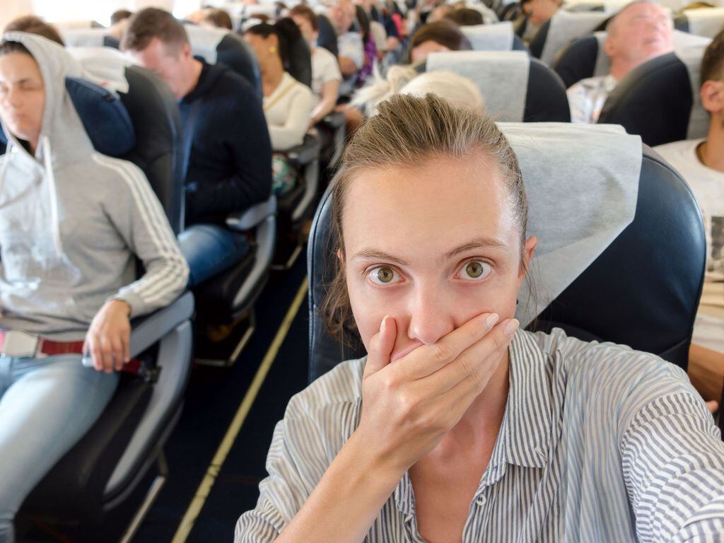 During the flight. Паника в салоне самолета. Самолет с пассажиром. Селфи в самолете. Паника пассажиров в самолете.