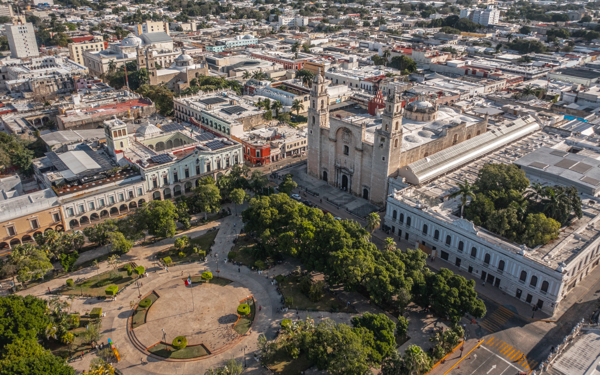 <p>Mérida, the vibrant capital of the Mexican state of Yucatán, has a rich Mayan and colonial heritage. A former American Capital of Culture, the city contrasts this historic canvas with a wealth of designer boutique hotels and noted culinary hotspots.</p><p>You may also like:<a href="https://www.starsinsider.com/n/341350?utm_source=msn.com&utm_medium=display&utm_campaign=referral_description&utm_content=636762en-en_selected"> Daily habits that might be harming your brain</a></p>