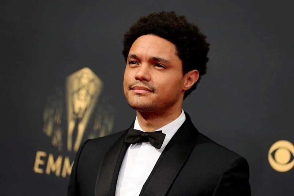 Кто получил грэмми 2024. Trevor Noah. Noah.