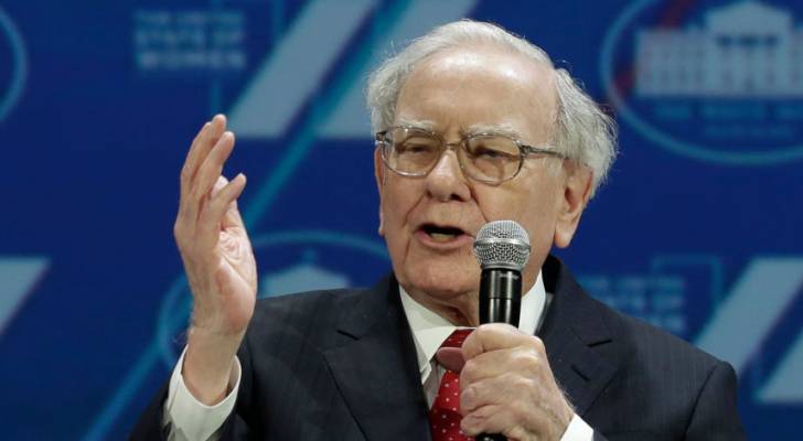 Warren Buffett Once Explained How He'd Turn $10,000 Into A Huge Fortune ...