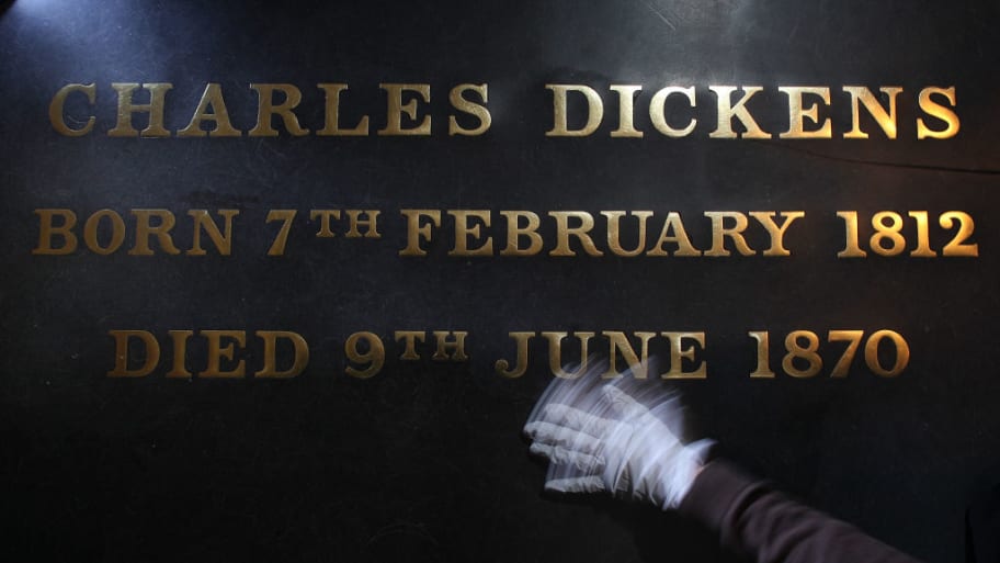 18 Fascinating Facts About Charles Dickens