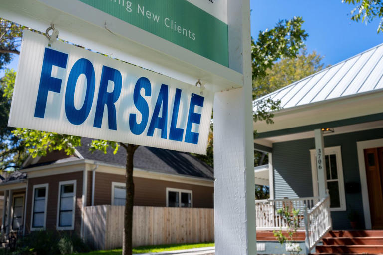 What Fed Rate Cuts Mean for Home Buyers in 2024