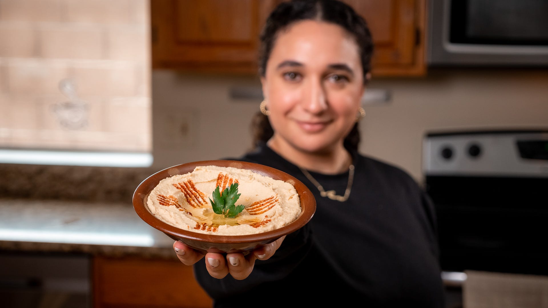 How To Easily Make The Best Hummus At Home Better Than Store Bought   AA1lvMkg.img