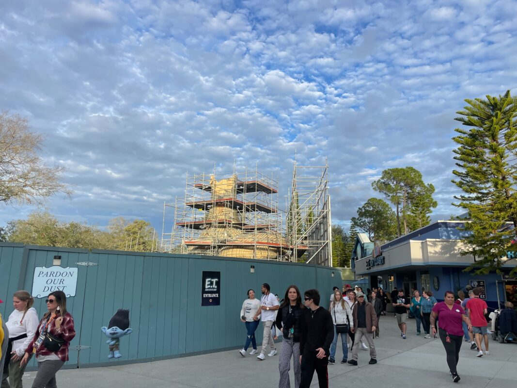 PHOTOS: Shrek's House Takes Shape In New DreamWorks Land At Universal ...