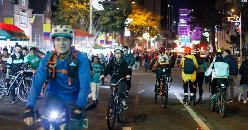 ciclovía nocturna en bogotá hoy: estos serán los cierres viales por el recorrido