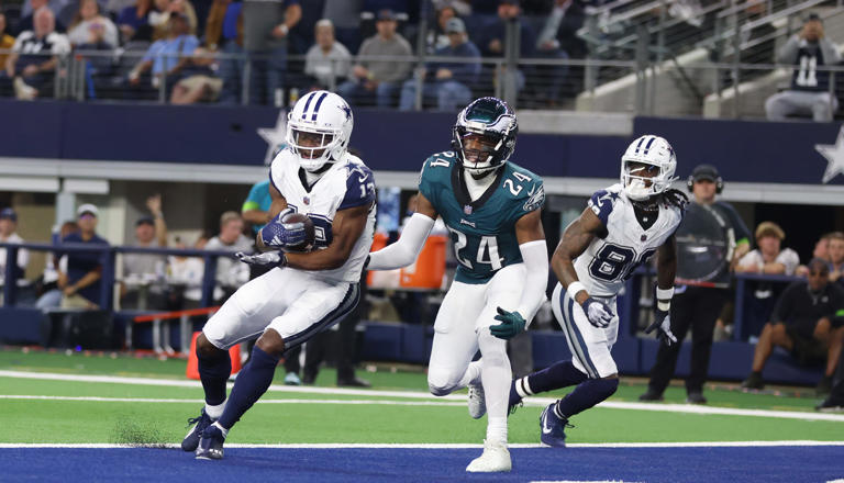 Dallas Cowboys wide receiver Michael Gallup (13) catches a touchdown pass against Philadelphia Eagles cornerback James Bradberry (24) during an NFL game at AT& T Stadium. (Photo: Tim Heitman-USA TODAY Sports)