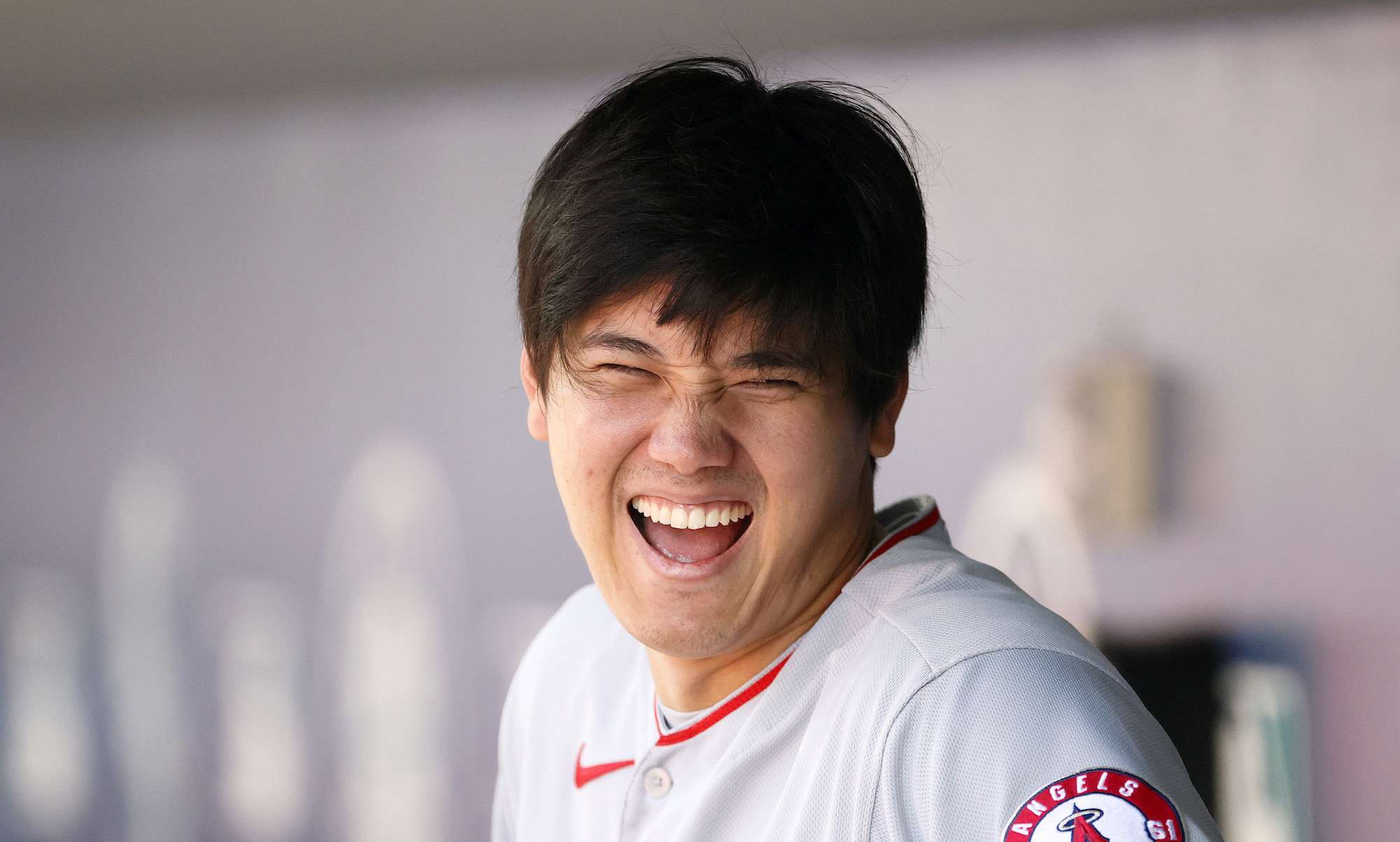 Shohei Ohtani’s First Dodgers Press Conference Forces Army Of Reporters ...