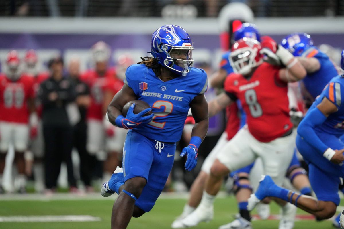 Boise State's Ashton Jeanty, Liberty's Kaidon Salter Named Finalists ...