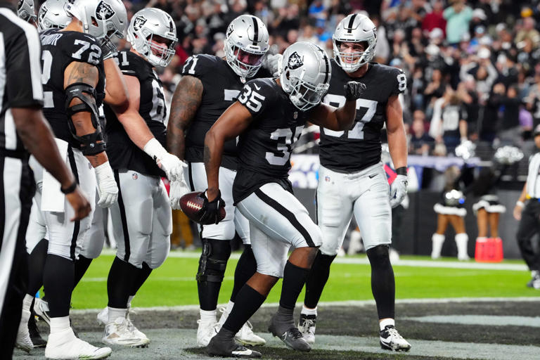 Raiders vs. Chargers Thursday Night Football highlights: Las Vegas sets franchise record for points