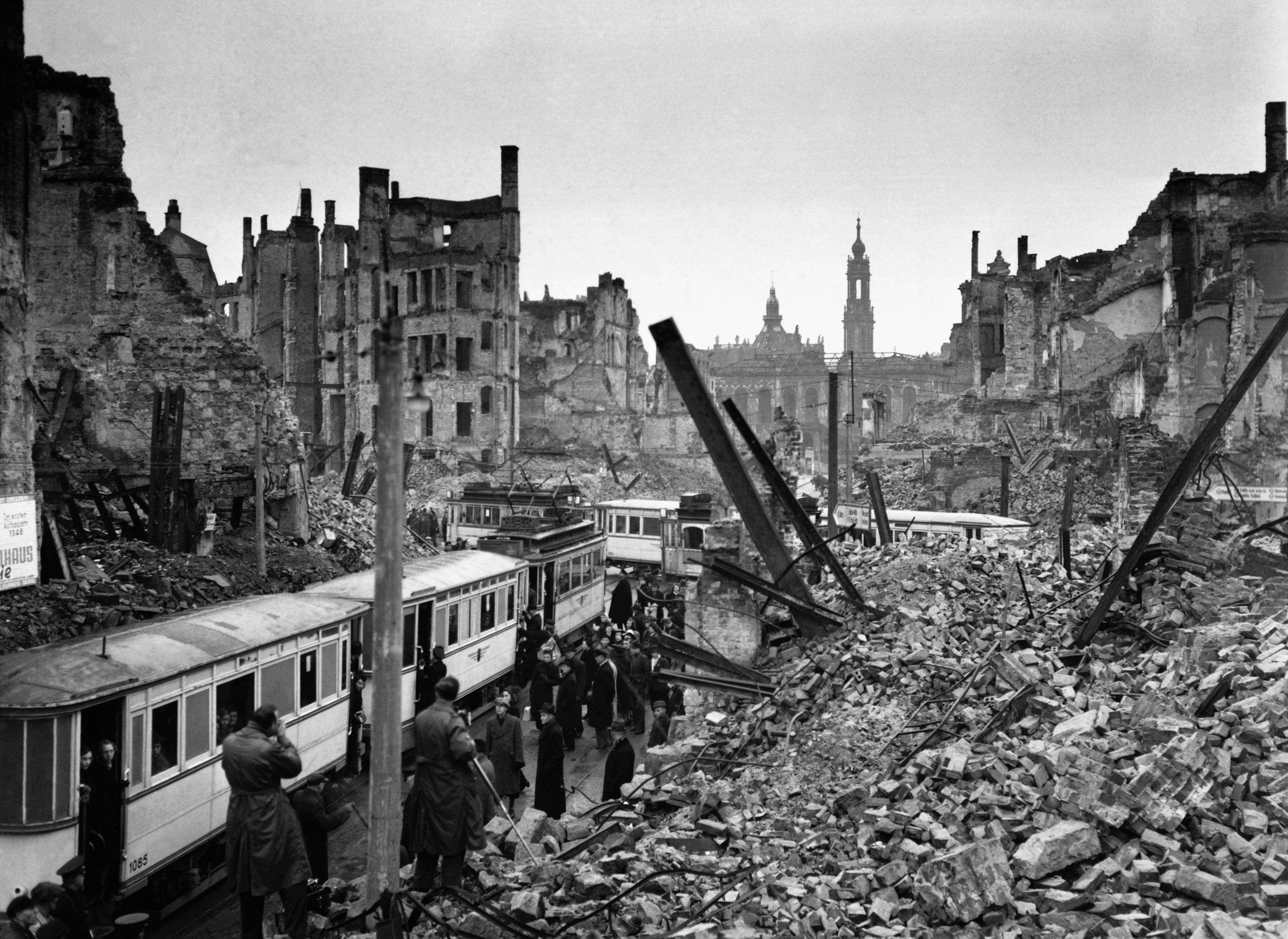 Россия после второй мировой. Дрезден до бомбардировки 1945. Бомбардировка Берлина 1945.