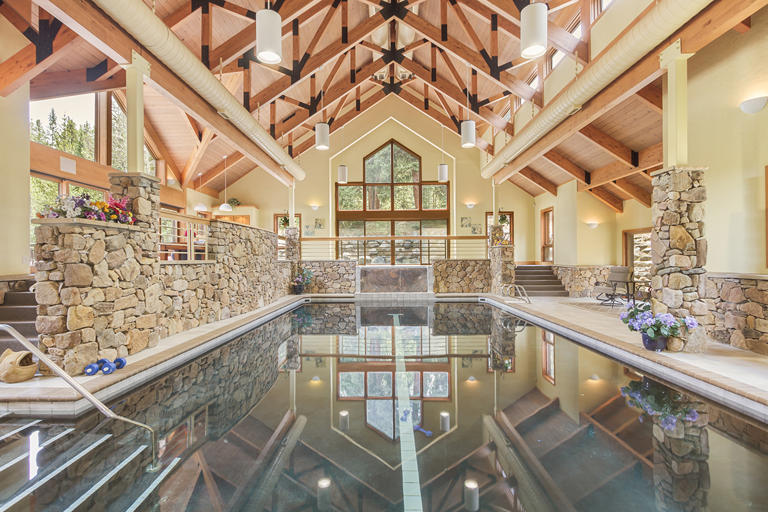 6 refreshing homes with great indoor pools