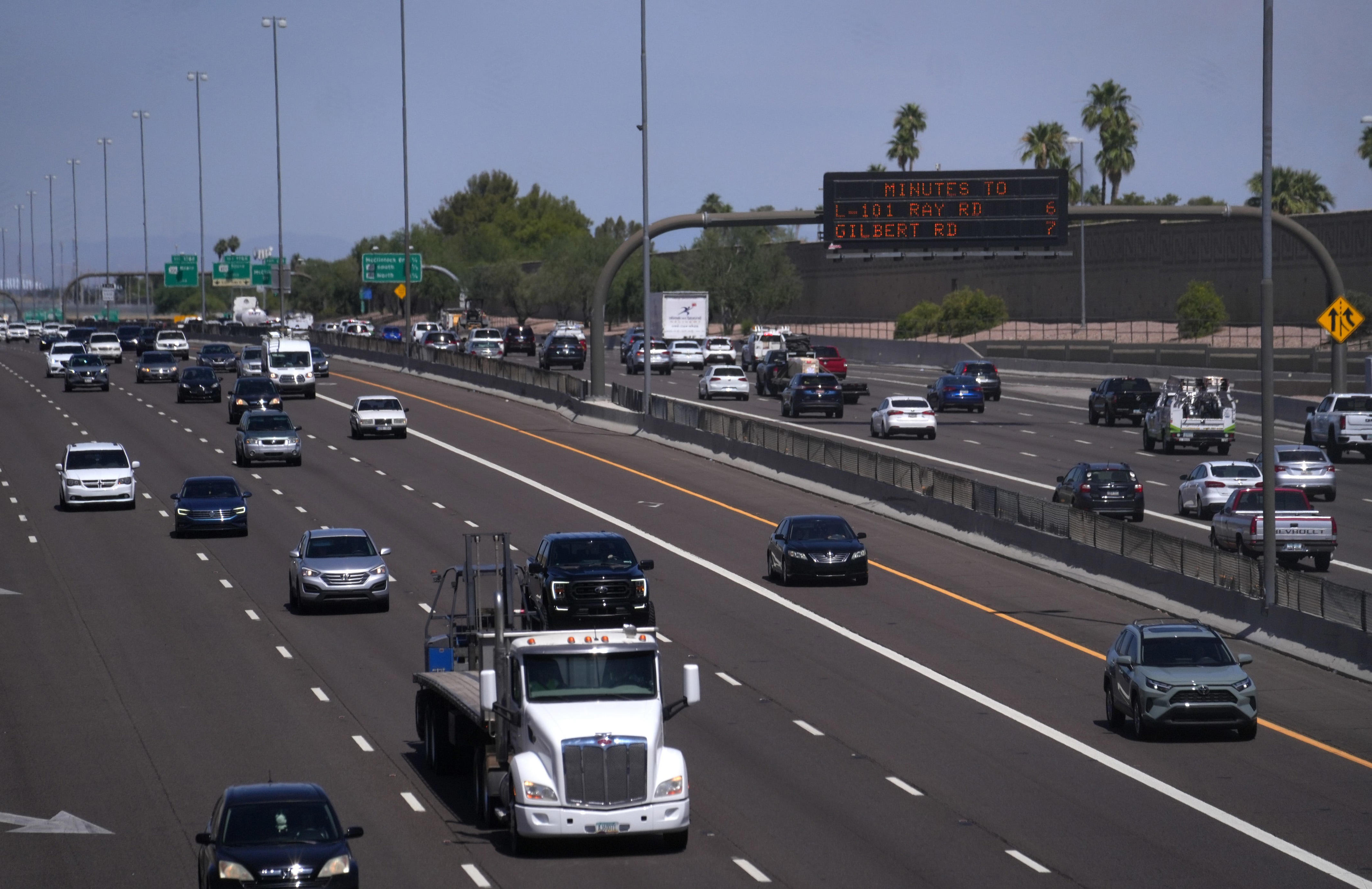 no-freeway-closures-for-new-year-s-weekend-as-adot-teases-2024-plans