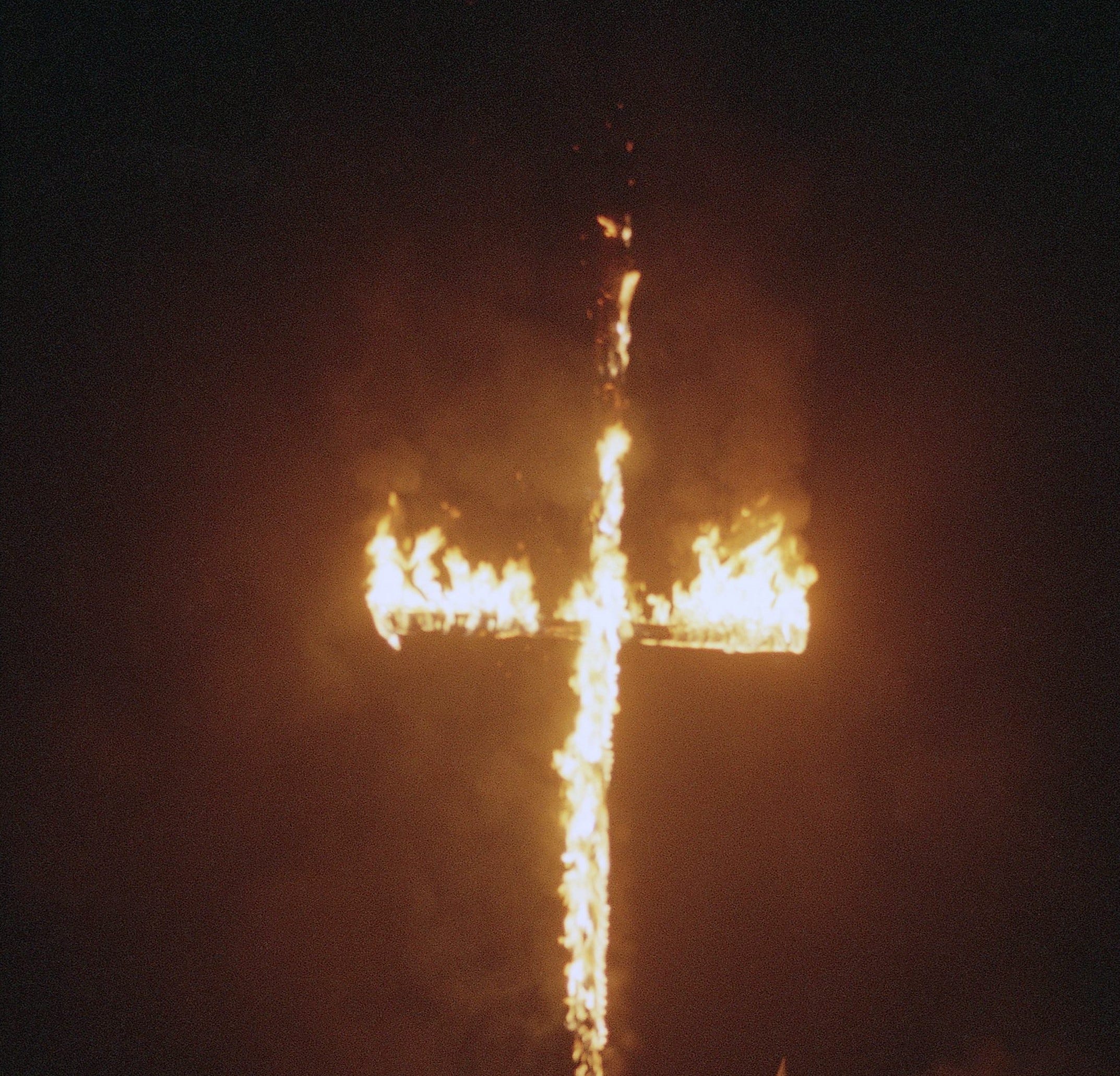 Burning cross. Горящий крест. Огненный крест.