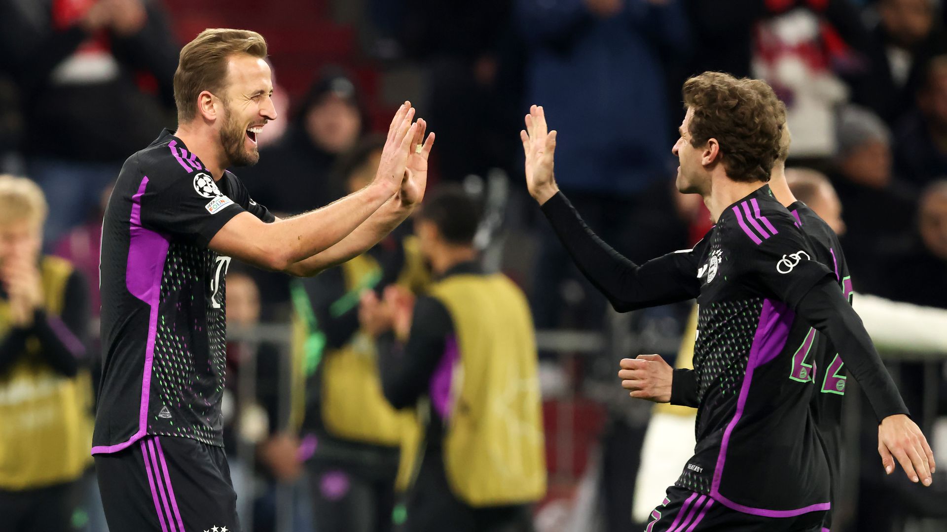 harry kane ecstatic for thomas müller’s new contract extension at bayern munich