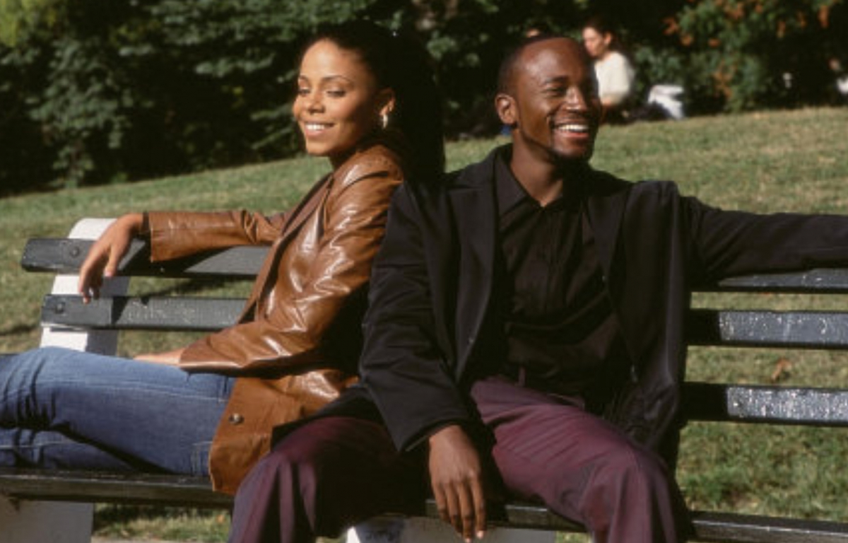 <p>Brown Sugar is one of the most well-known films in Taye Diggs' and Sanaa Lathan's filmography, and over time, it has become a success in the romantic genre. Directed by Rick Famuyiwa, the story depicts the lives of two childhood friends, Dre and Sidney, who share a deep connection due to their shared love for hip-hop music.</p> <p>The plot unfolds over the years, exploring the changing dynamics of friendship and love as both pursue their professional careers. It addresses themes of passion, authenticity, and the influence of hip-hop culture on their lives, standing out for its focus on hip-hop culture and its impact on personal relationships. In addition to the central story of friendship and romance, the film features cameos from prominent figures in hip-hop music and offers a standout soundtrack.</p>