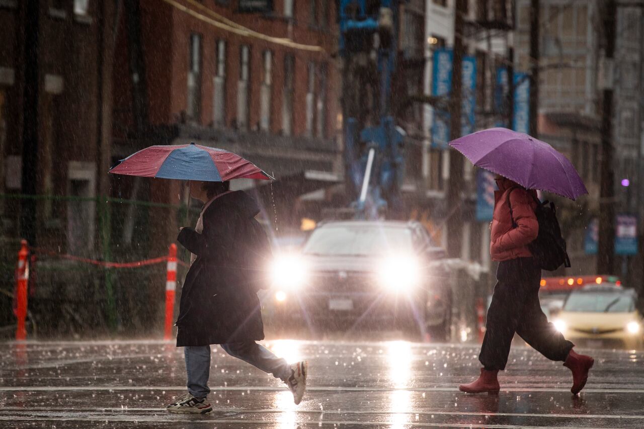 Storm Hits Metro Vancouver On Christmas, Flood Watch Issued For ...