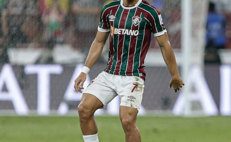 André em ação pelo Fluminense – Foto: Lucas Merçon/Fluminense FC