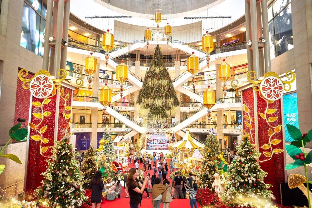 Pavilion KL apologises after hanging Christmas tree falls and injures