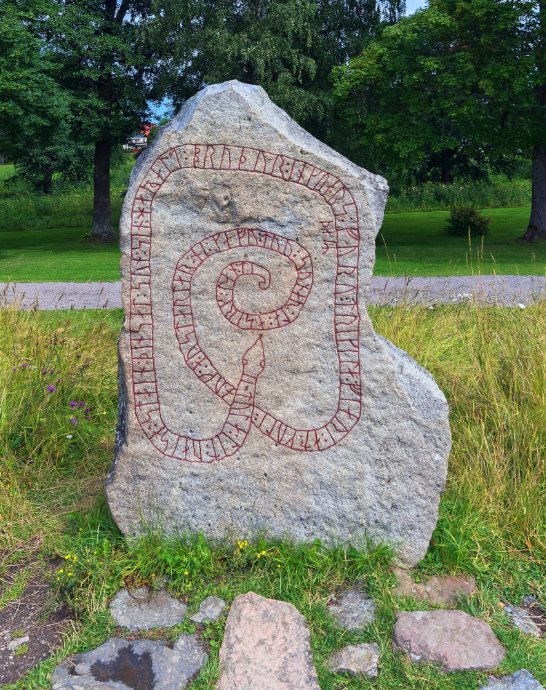 What can we read into runestones?