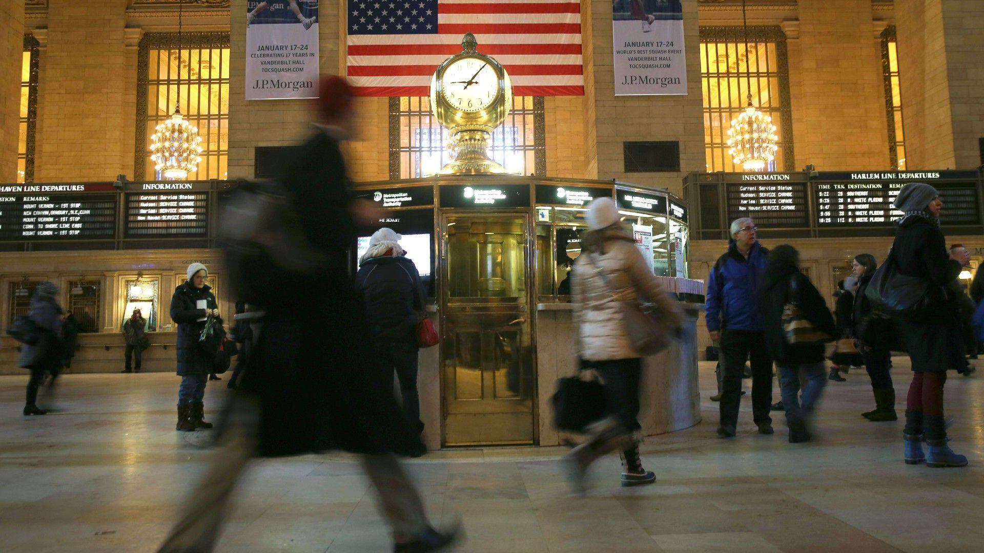 2 Teen Girls Injured In Christmas Day Stabbing At Grand Central Station