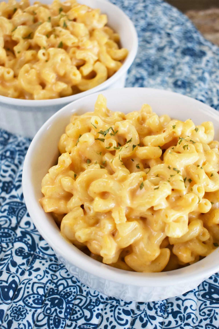 Easy Peasy and Cheesy Instant Pot Mac and Cheese